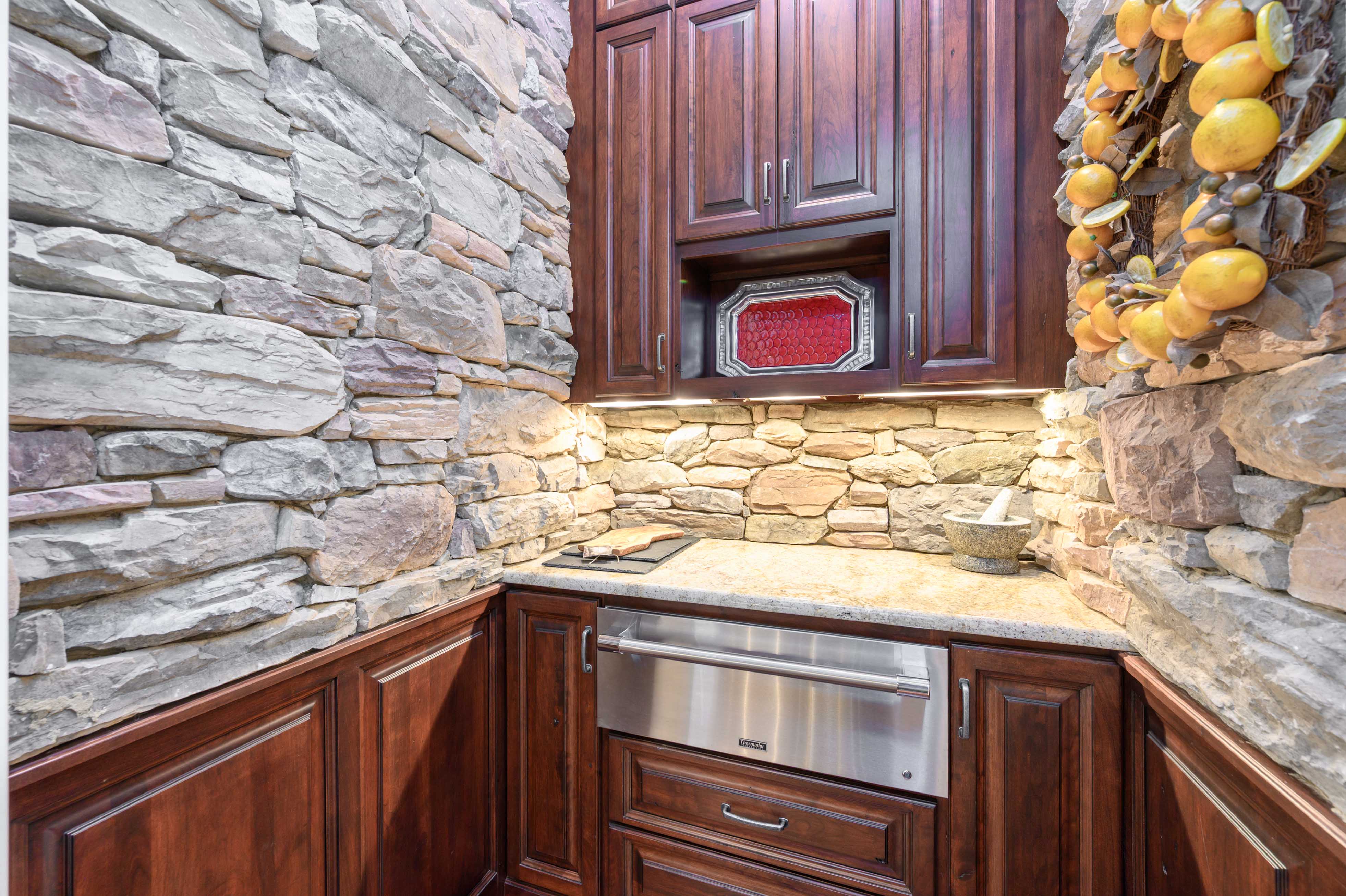1331 Rose Creek image 10